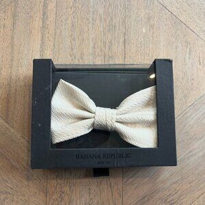bow tie